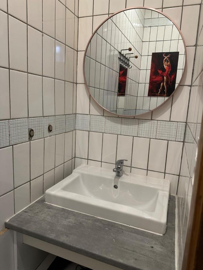 Отель Miroir27 Брюссель Экстерьер фото